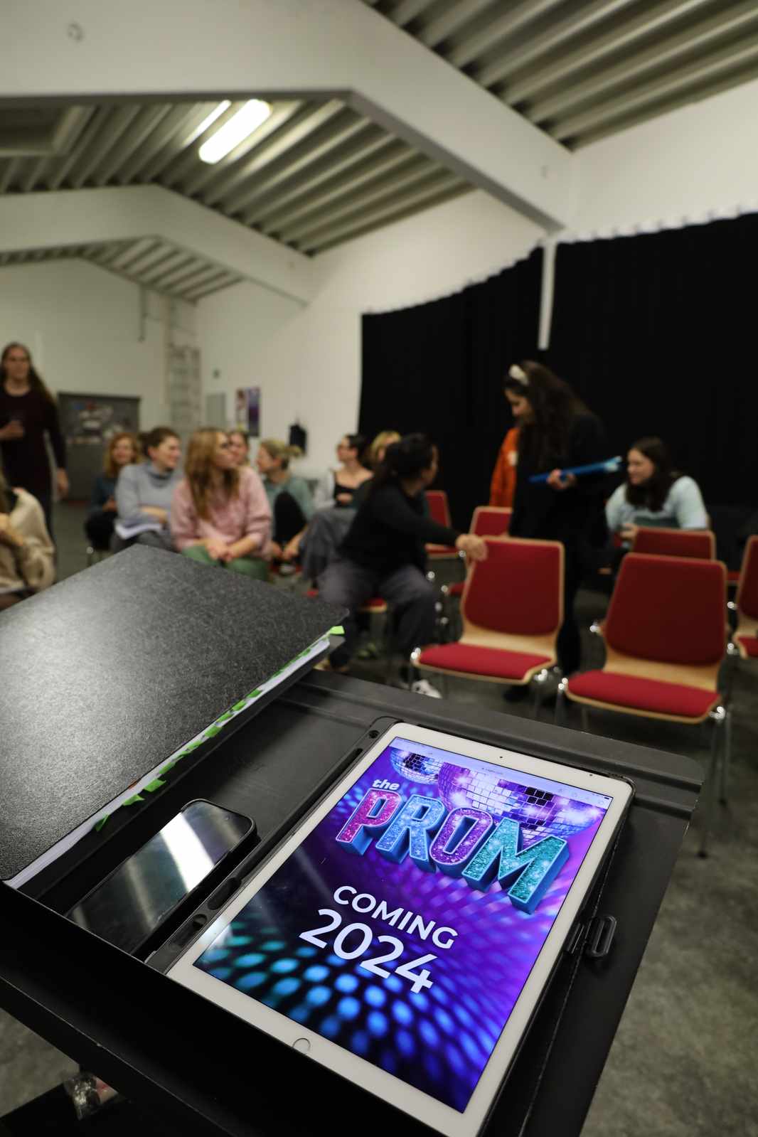 Bunt, bunter, The Prom