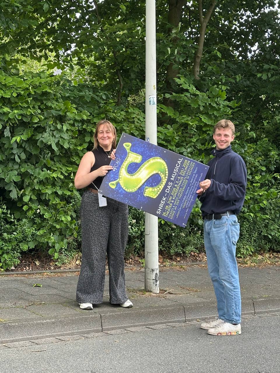 Die Plakate hängen wieder – SHREK ist in der Stadt!